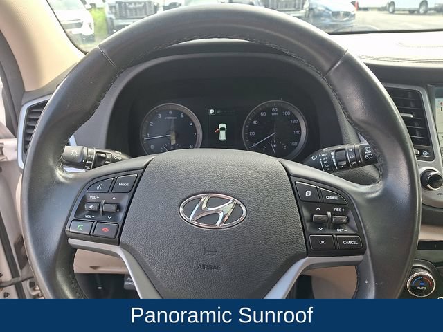 Used 2016 Hyundai Tucson Limited w/ Option Group 03 FWD image 4