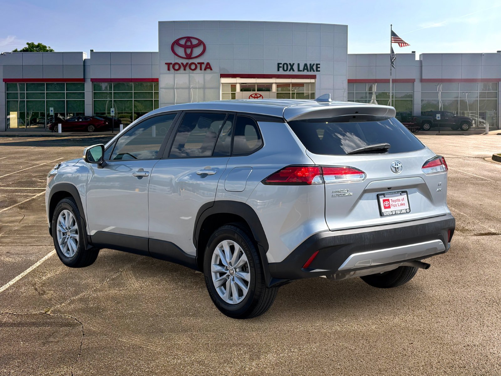 Used 2022 Toyota Corolla Cross LE AWD/4WD image 3