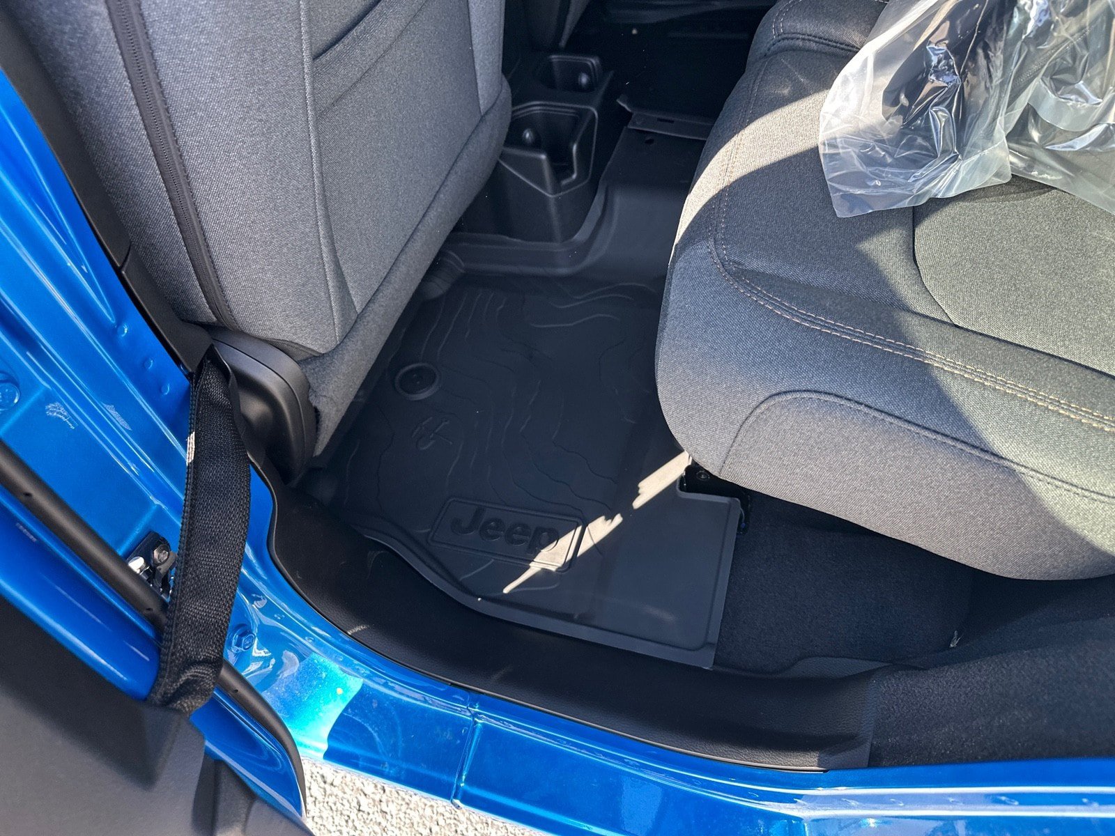 New 2026 Jeep Wrangler Unlimited Sport AWD/4WD image 18