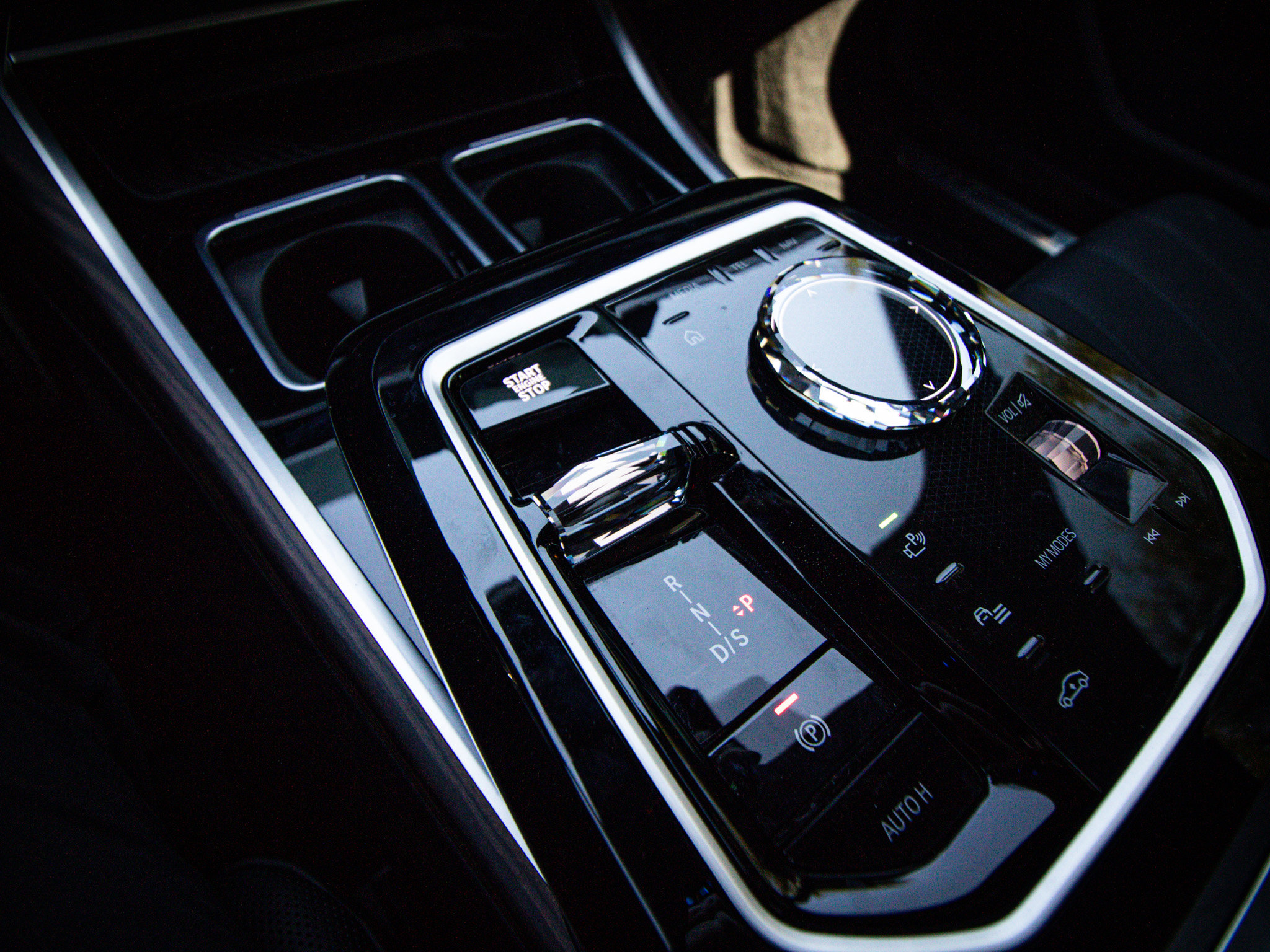 Used 2026 BMW 760i xDrive w/ Executive Package image 26