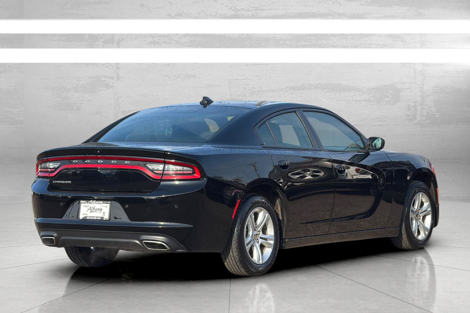 Used 2023 Dodge Charger SXT image 5