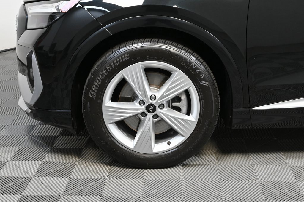 Used 2024 Audi Q4 e-tron Premium image 34