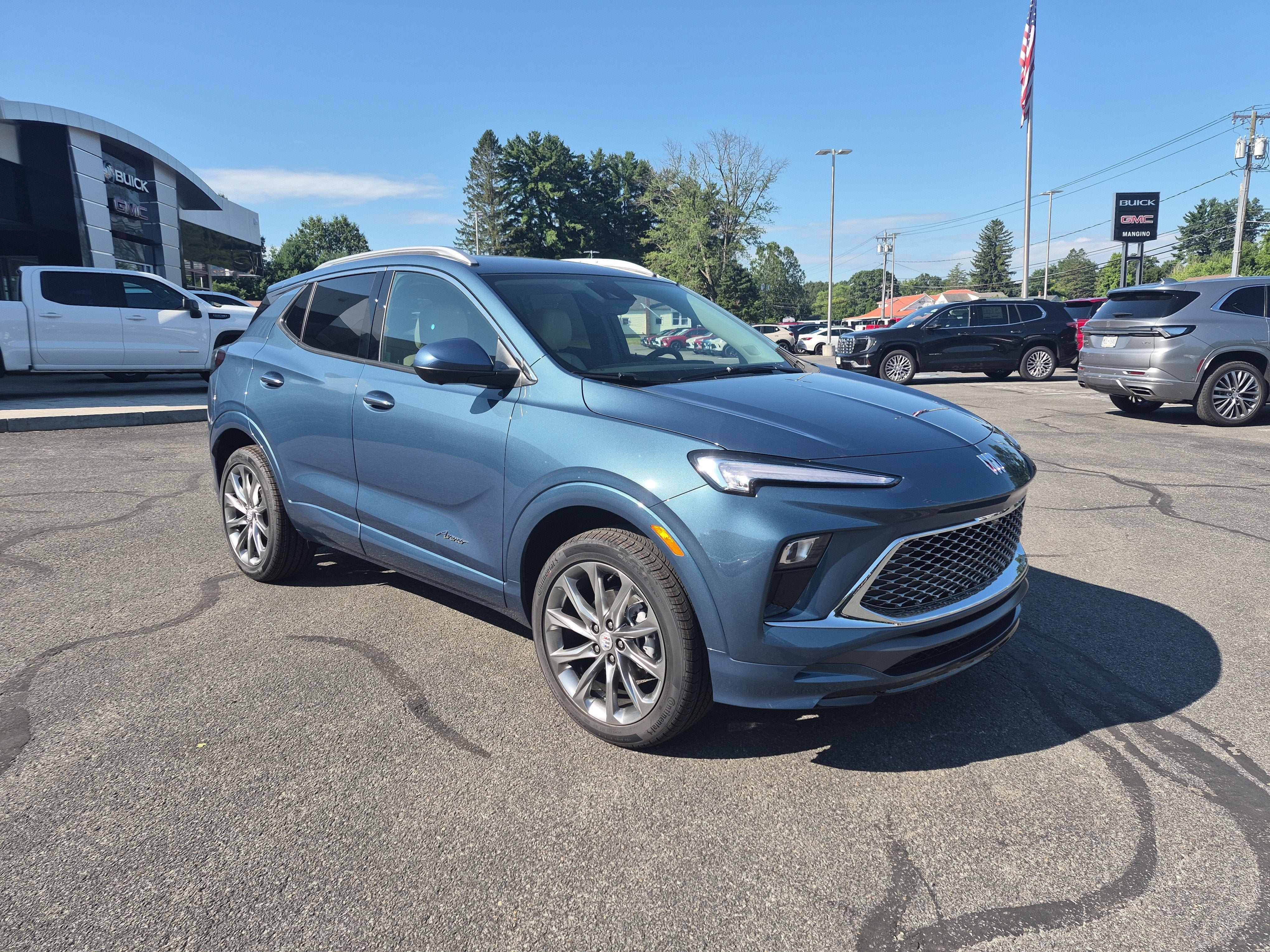 Used 2026 Buick Encore GX Avenir w/ Avenir Technology Package AWD/4WD image 19