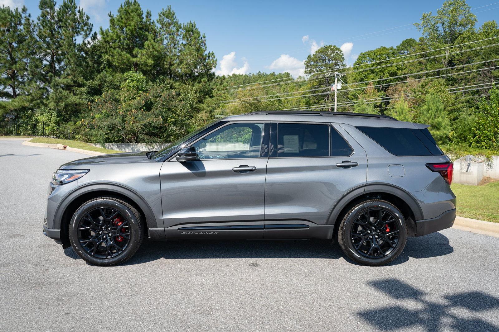 New 2027 Ford Explorer ST w/ Sun And Sound Package AWD/4WD image 13
