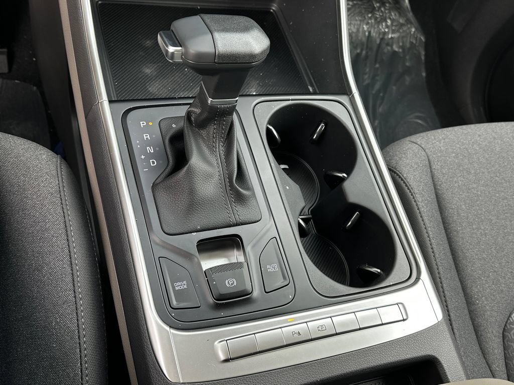 New 2026 Kia Carnival LX FWD image 25