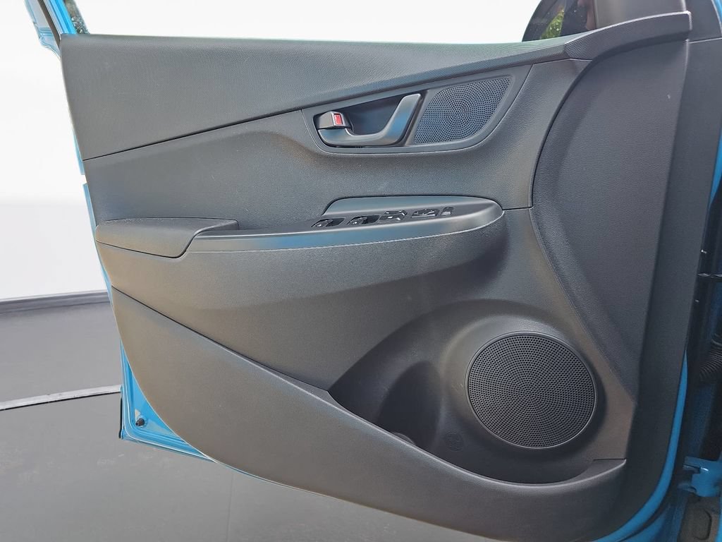 Used 2022 Hyundai Kona SEL w/ Cargo Package FWD image 25