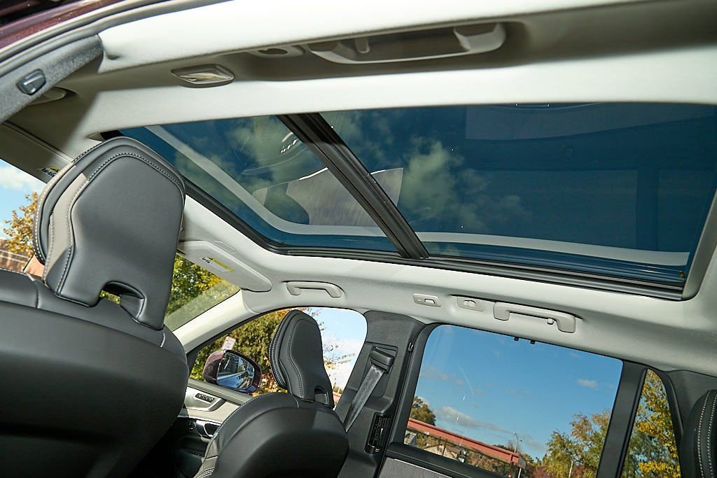 New 2026 Volvo XC90 B5 Ultra w/ Protection Package image 25