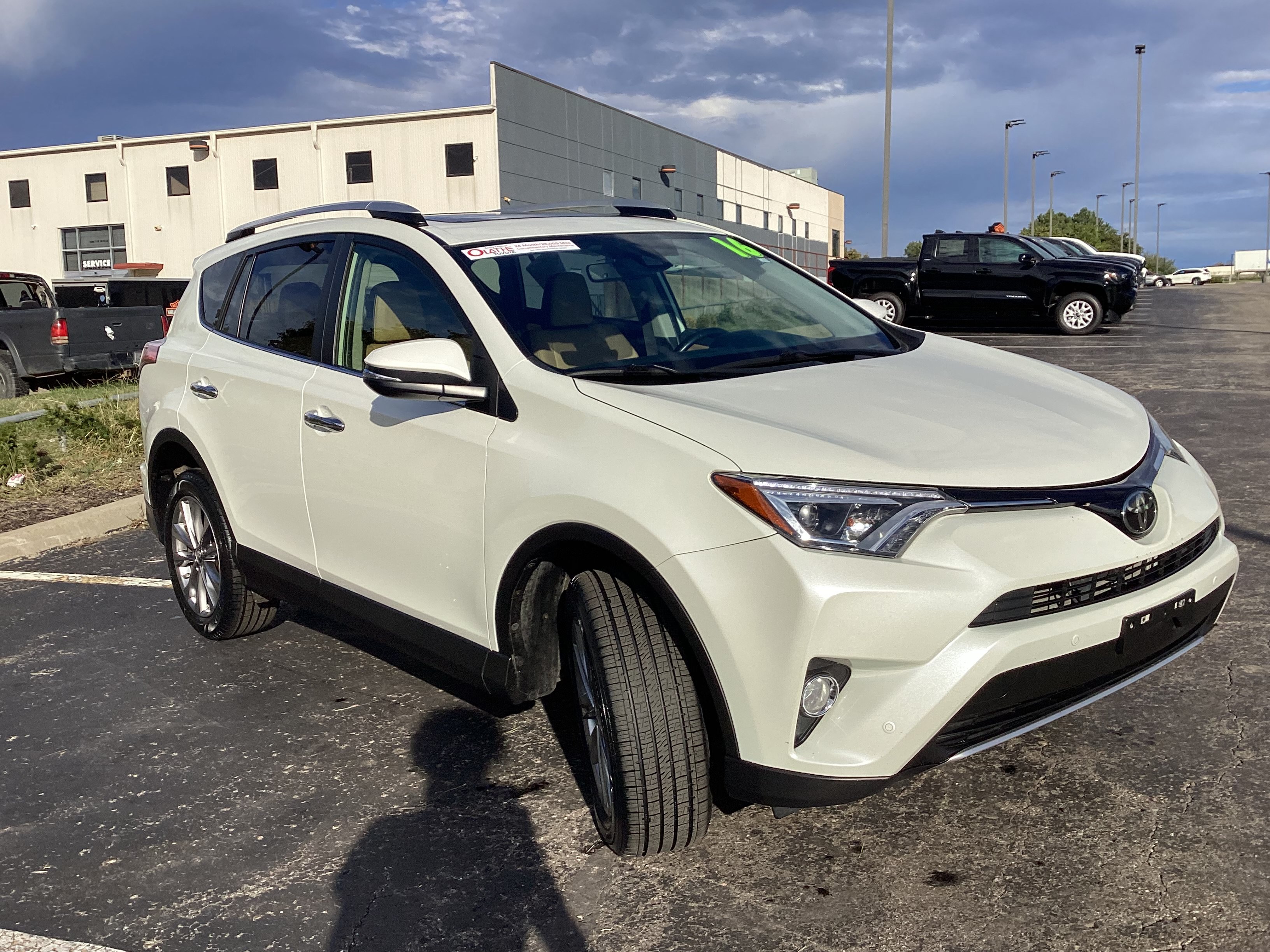 Used 2016 Toyota RAV4 Limited AWD/4WD image 22