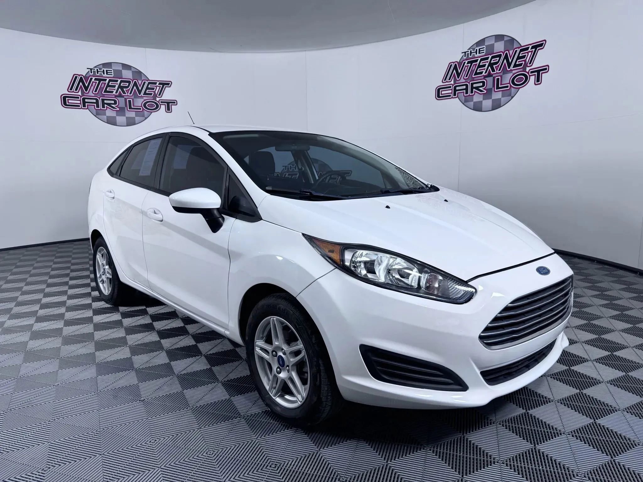 Used 2019 Ford Fiesta SE image 9
