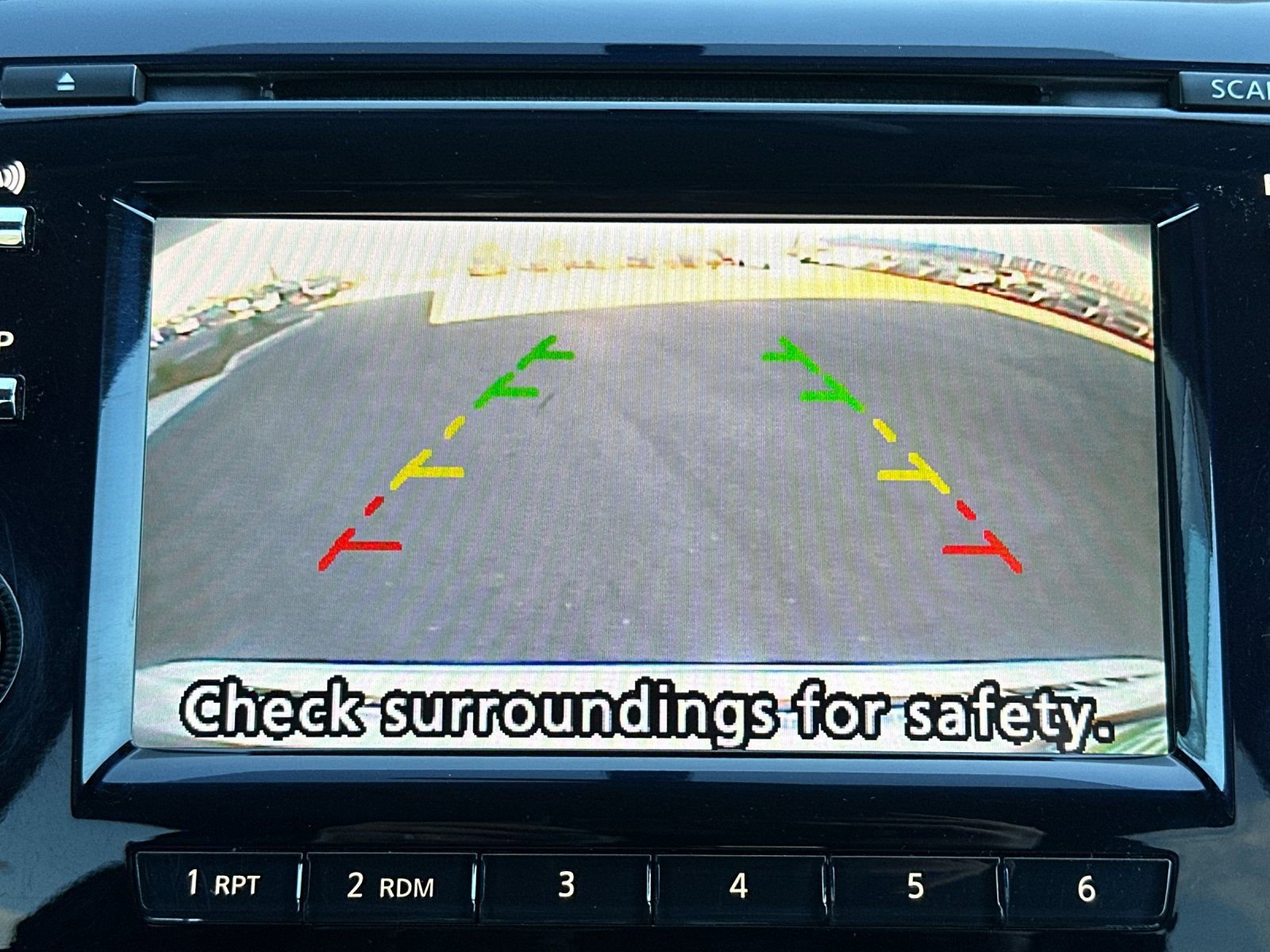 Used 2017 Nissan Murano S image 21