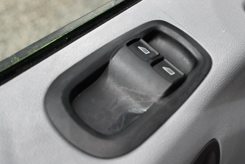 Used 2015 Ford Transit 350 156 DRW w/ Interior Upgrade Package image 15