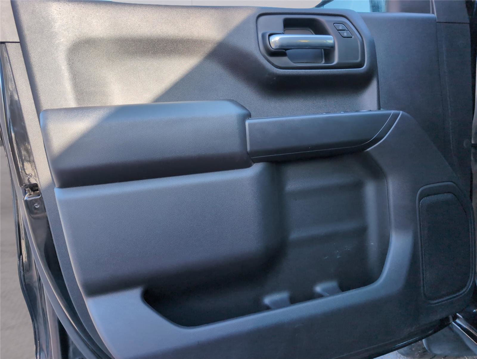 Certified 2023 Chevrolet Silverado 1500 Custom Trail Boss w/ LPO, Dark Essentials Package image 27