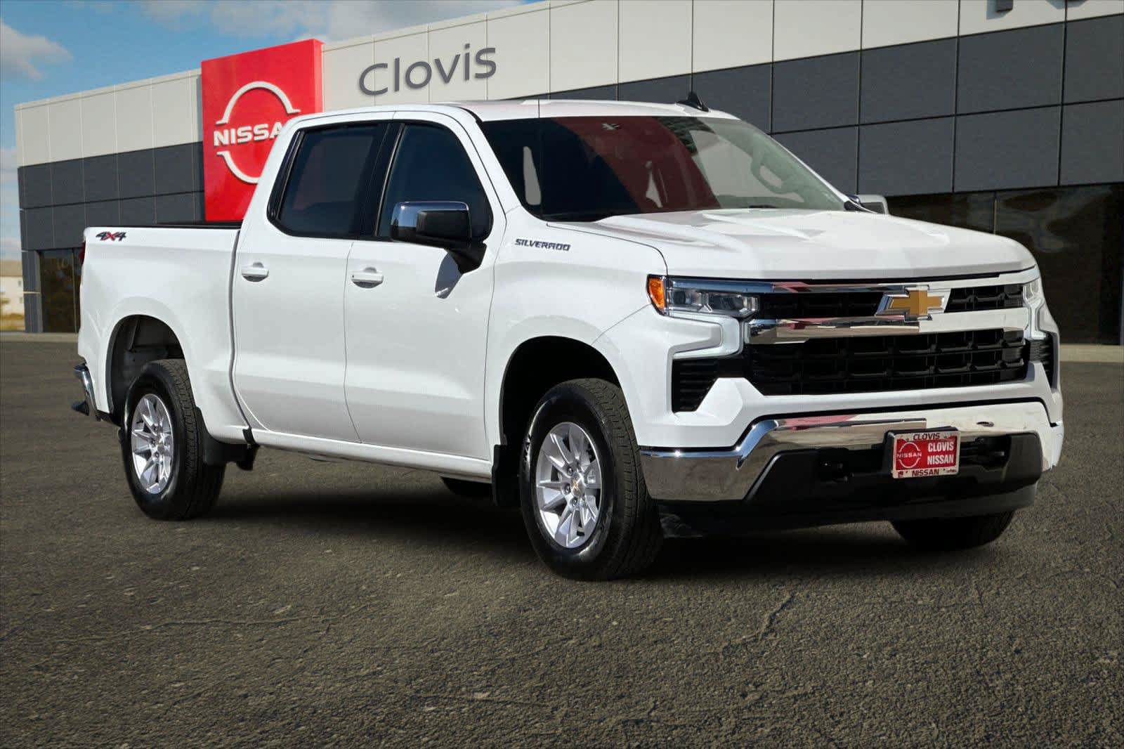 Used 2026 Chevrolet Silverado 1500 LT AWD/4WD image 9