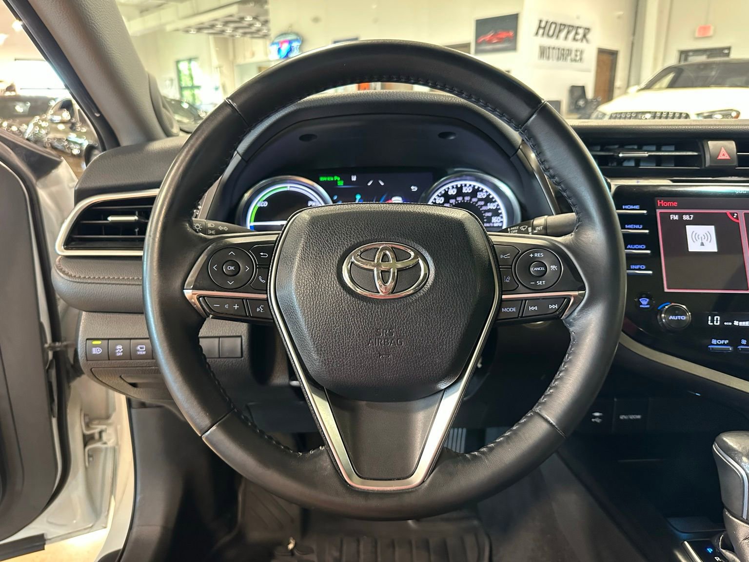 Used 2018 Toyota Camry XLE w/ Audio Package FWD image 15