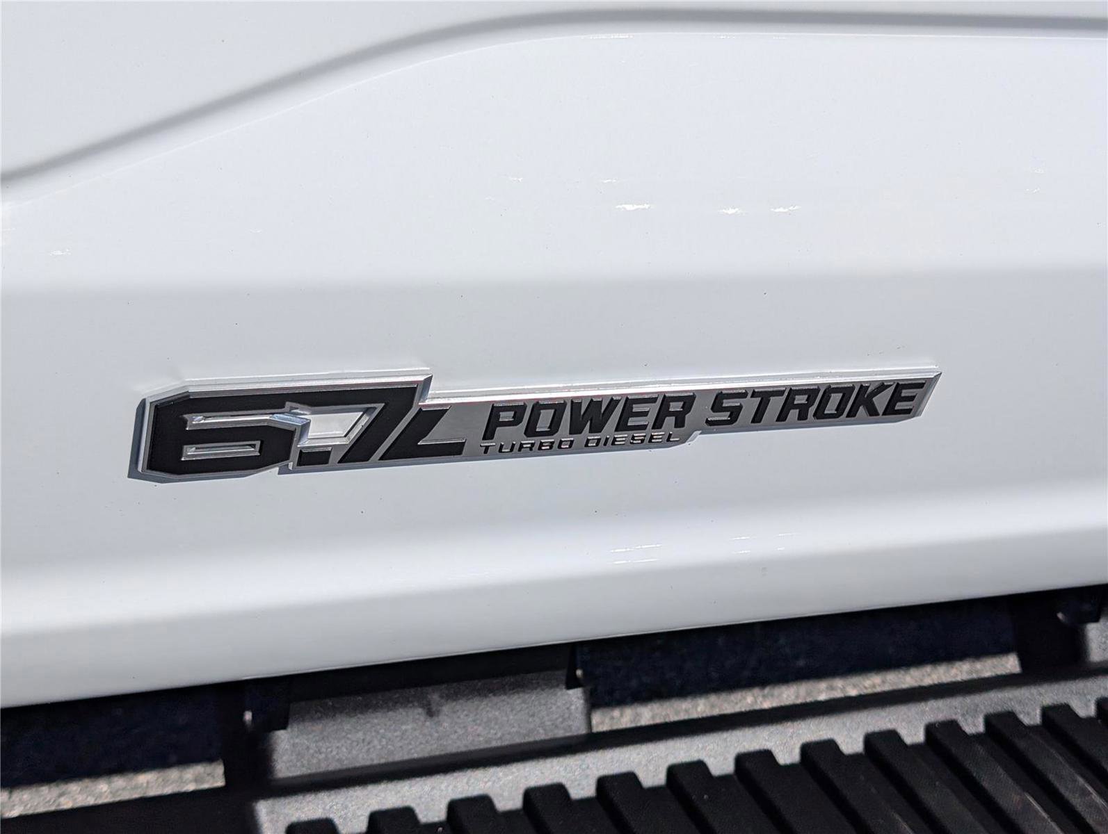 Used 2024 Ford F550 4x4 Crew Cab Super Duty image 10