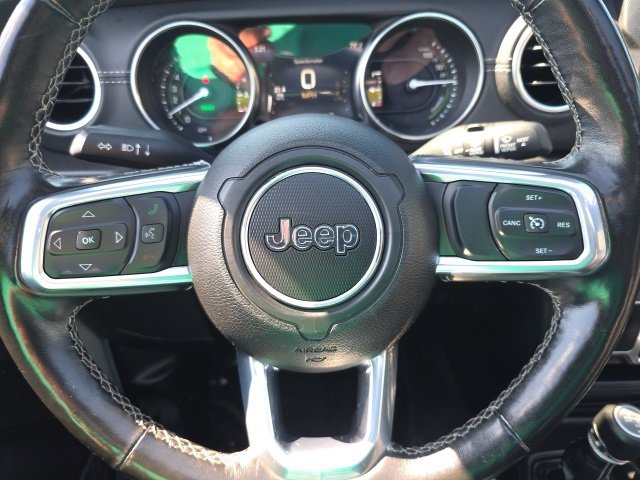 Used 2023 Jeep Wrangler Unlimited Sahara w/ Cold Weather Group image 17