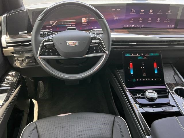 New 2025 Cadillac Escalade ESV Premium Luxury AWD/4WD image 11