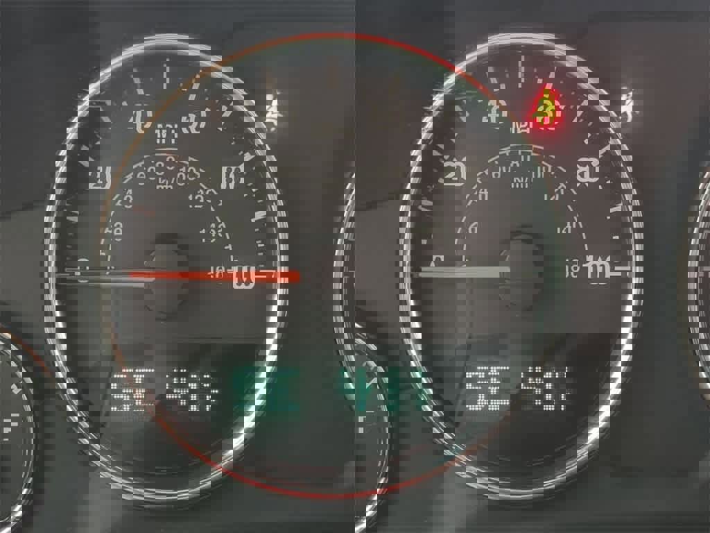 Used 2017 Jeep Wrangler Unlimited Sahara w/ Connectivity Group image 28