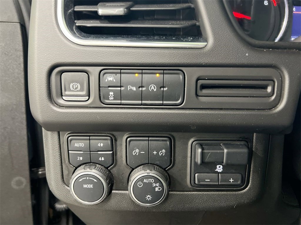 Used 2023 Chevrolet Suburban LS w/ Driver Alert Package image 17
