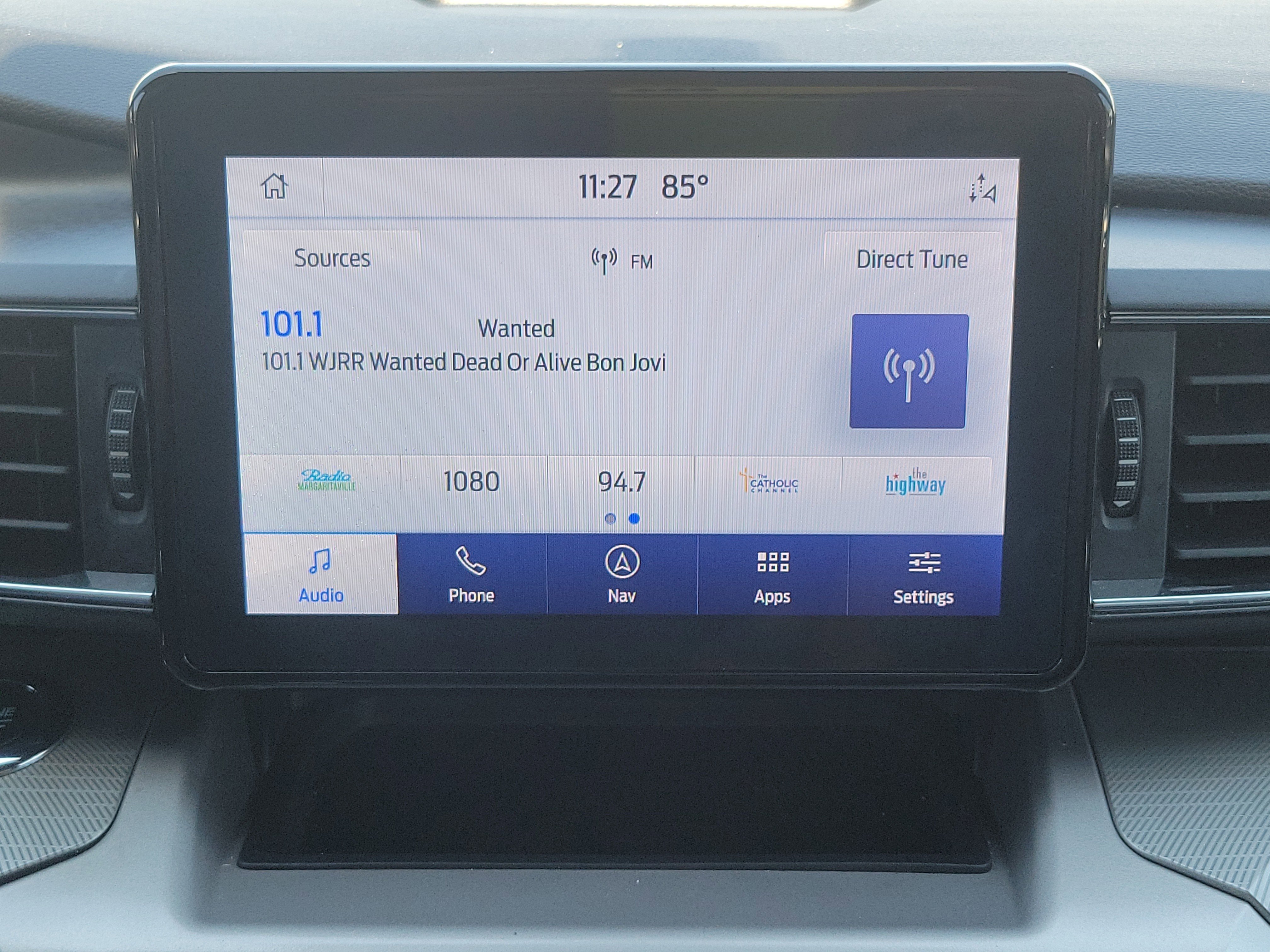Used 2021 Ford Explorer XLT w/ Equipment Group 202A RWD image 31