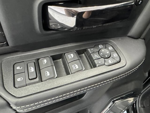 New 2026 RAM 3500 Limited AWD/4WD image 19