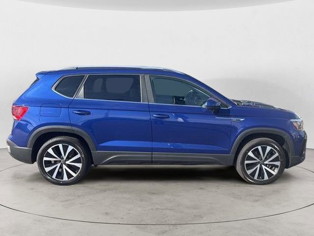 Used 2022 Volkswagen Taos SE image 7
