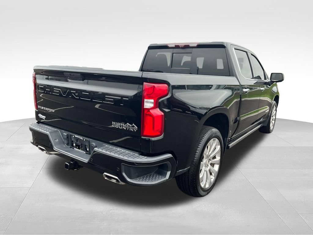 Used 2022 Chevrolet Silverado 1500 High Country w/ Technology Package AWD/4WD image 5