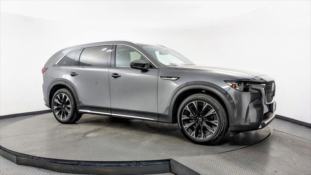 Used 2024 MAZDA CX-90 Plug-In Hybrid w/ Premium Pkg AWD/4WD image 11