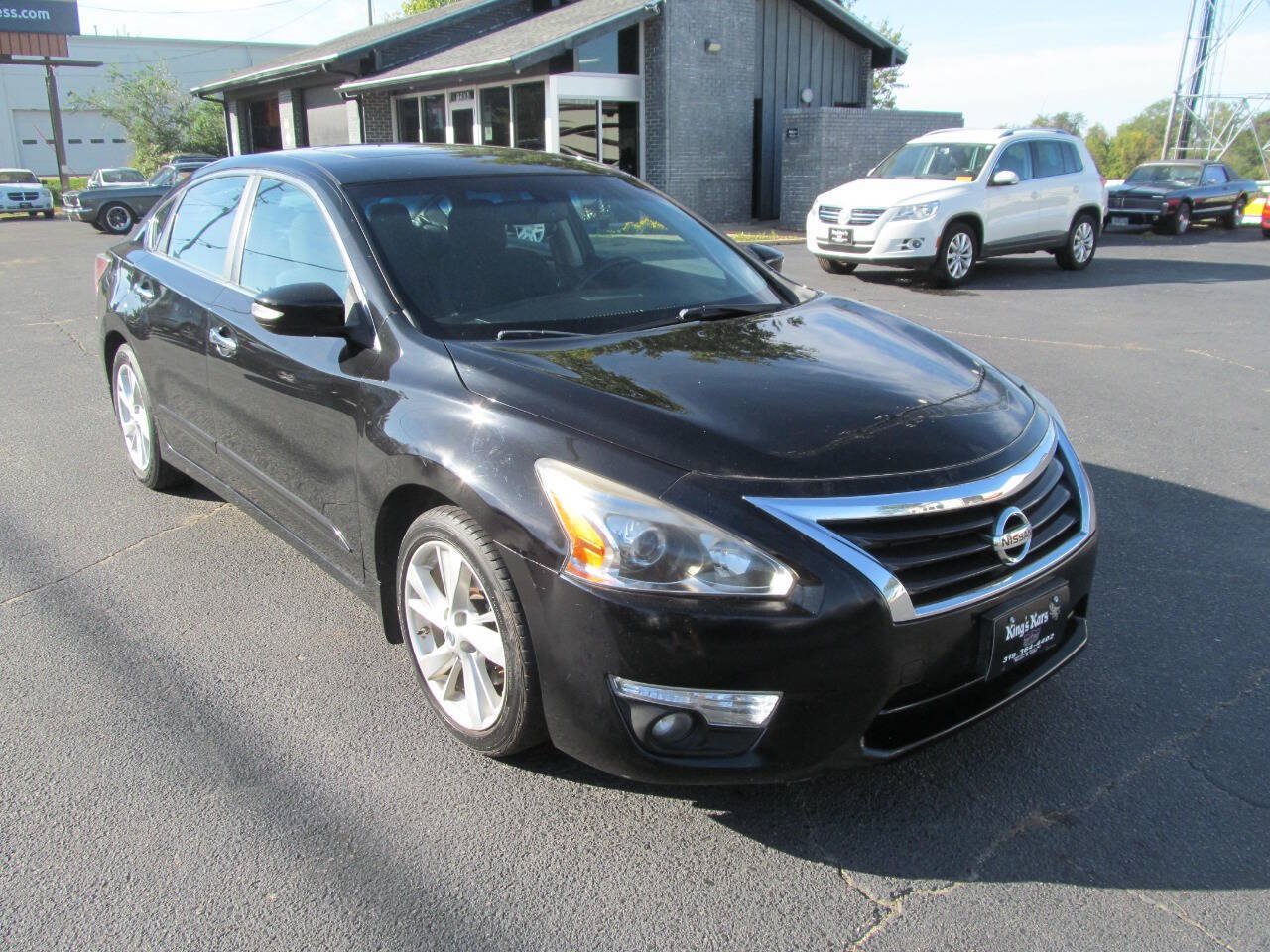 Used 2015 Nissan Altima 2.5 SV w/ Convenience Package FWD image 6