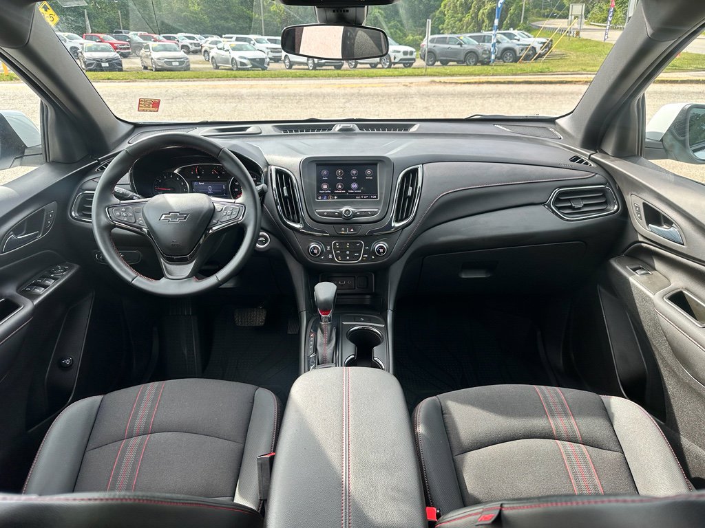 Used 2024 Chevrolet Equinox RS w/ LPO, Floor Liner Package FWD image 23