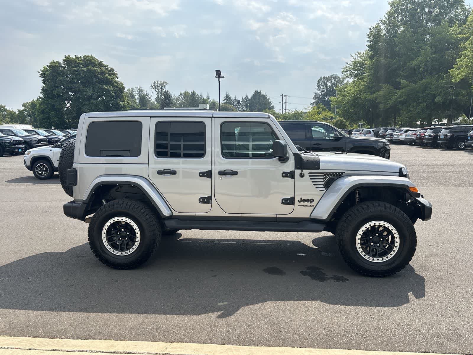 Certified 2021 Jeep Wrangler Unlimited Sahara AWD/4WD image 6