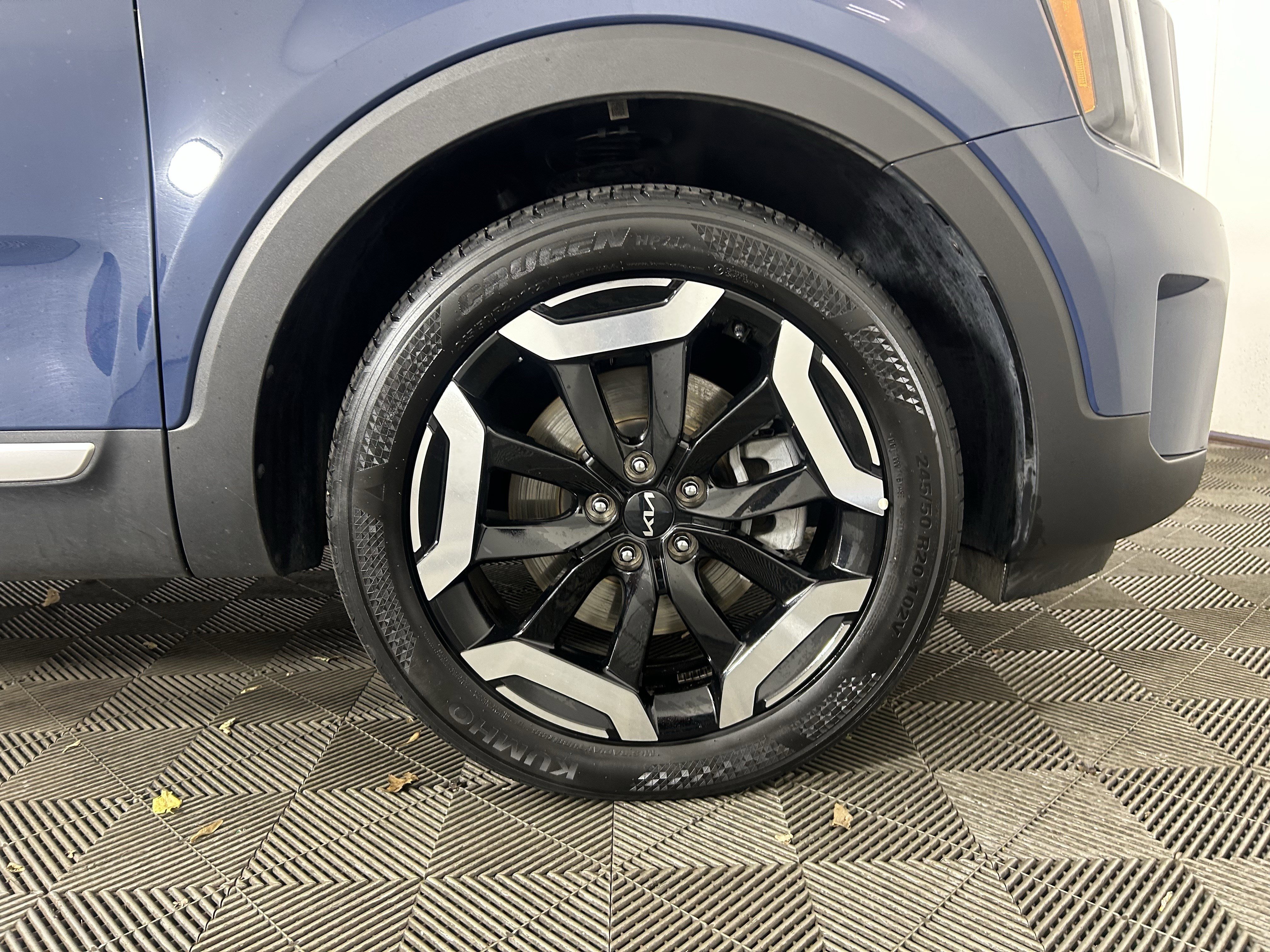 Certified 2025 Kia Telluride S image 48