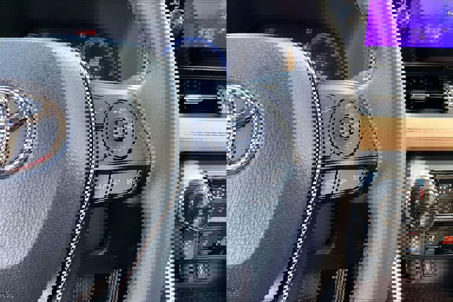 Certified 2025 Toyota RAV4 Limited image 23