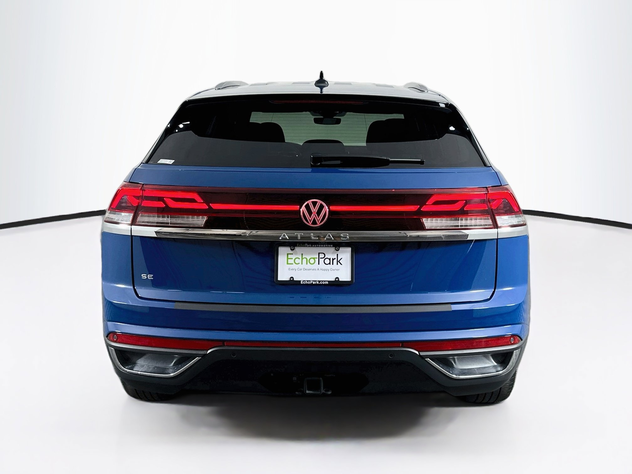 Used 2025 Volkswagen Atlas Cross Sport SE FWD image 7