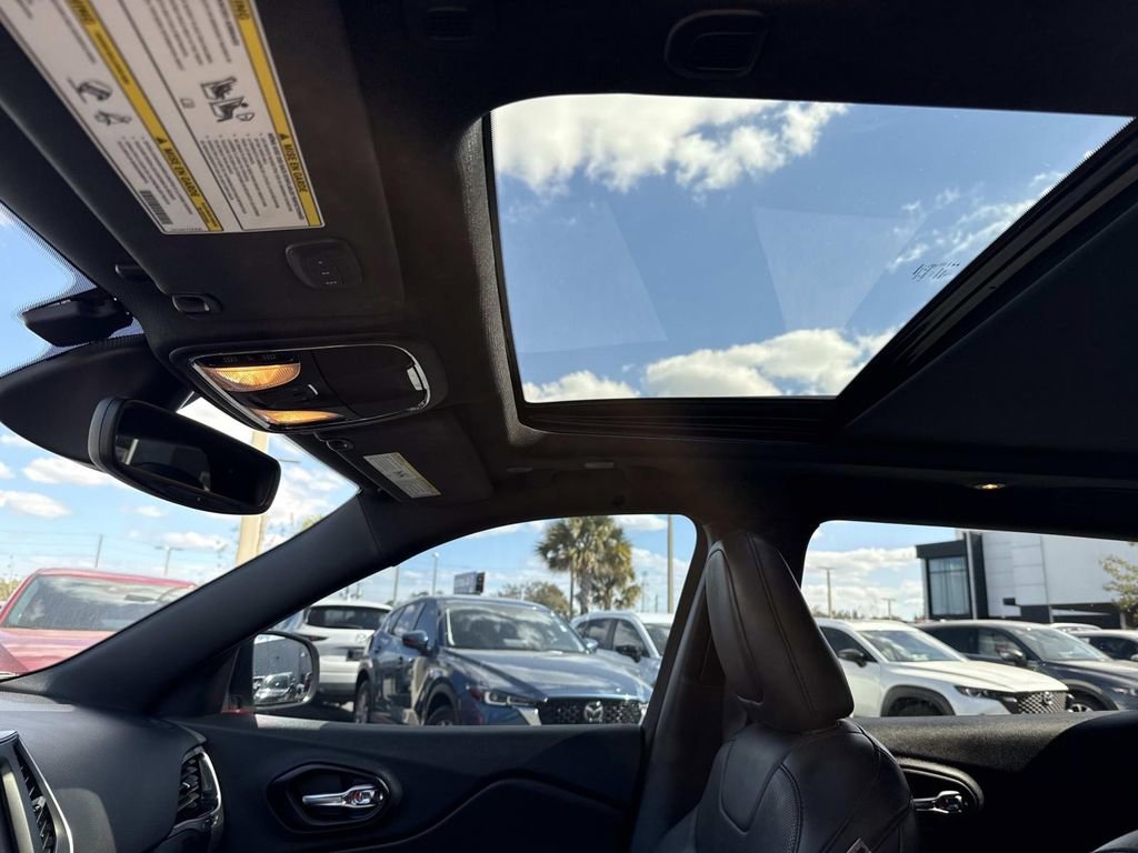 Used 2021 Jeep Cherokee Latitude Lux 80th Anniv w/ Quick Order Package 2YU 80th image 48