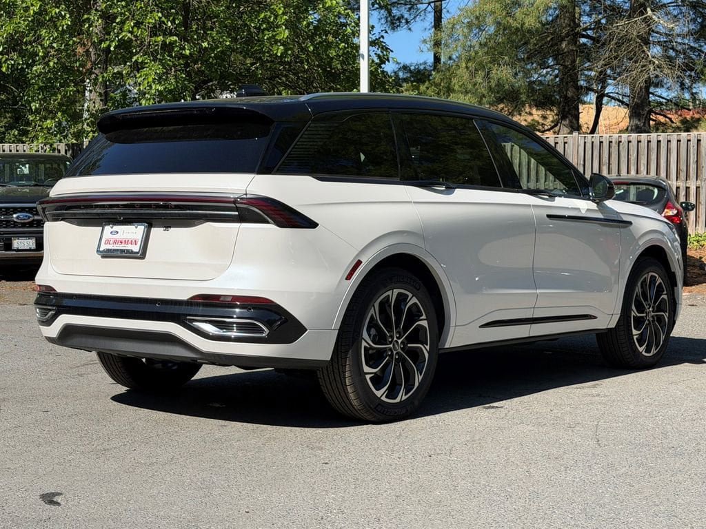 New 2026 Lincoln Nautilus Reserve AWD/4WD image 4