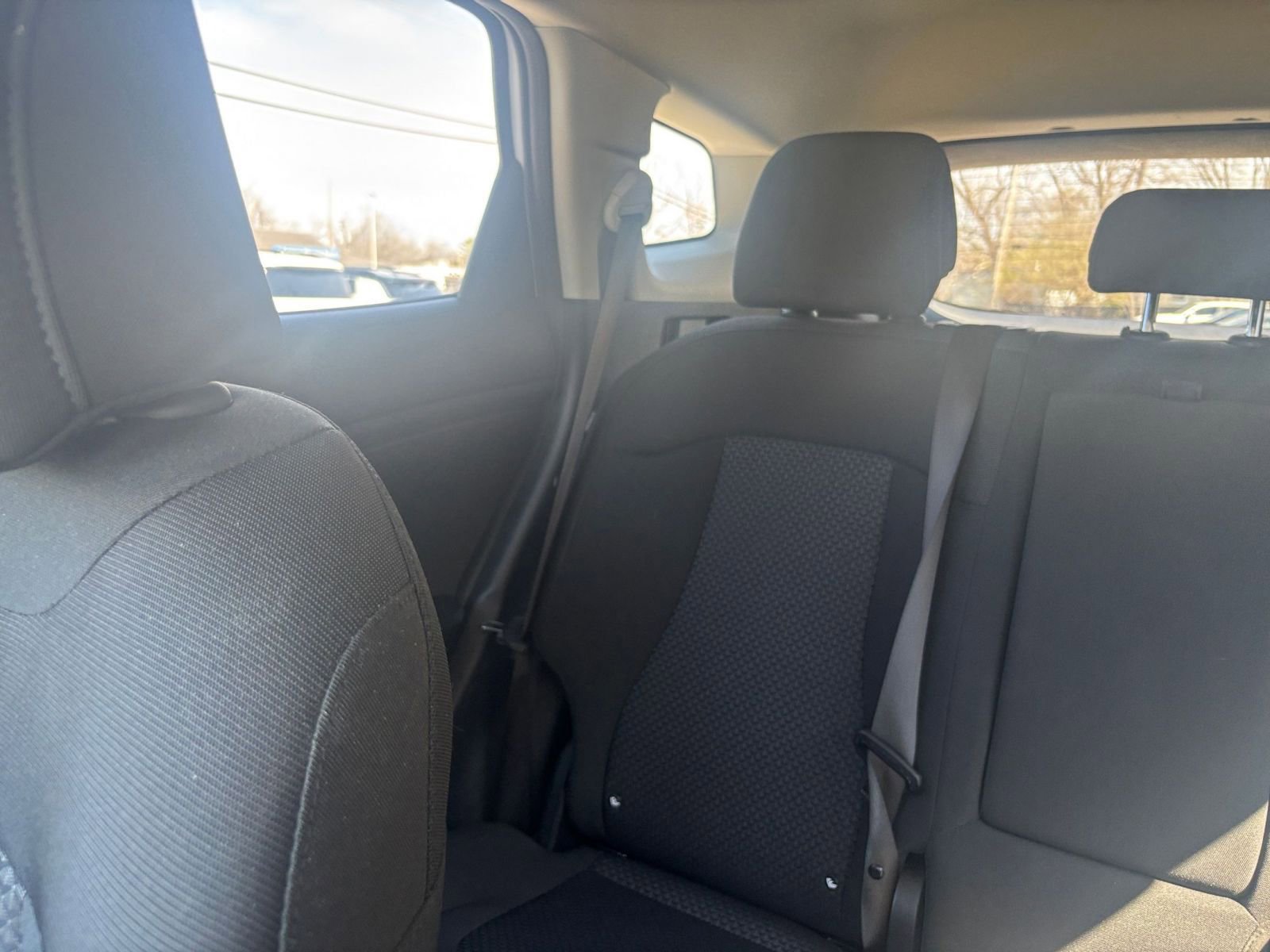 Used 2025 Kia Sportage LX image 37