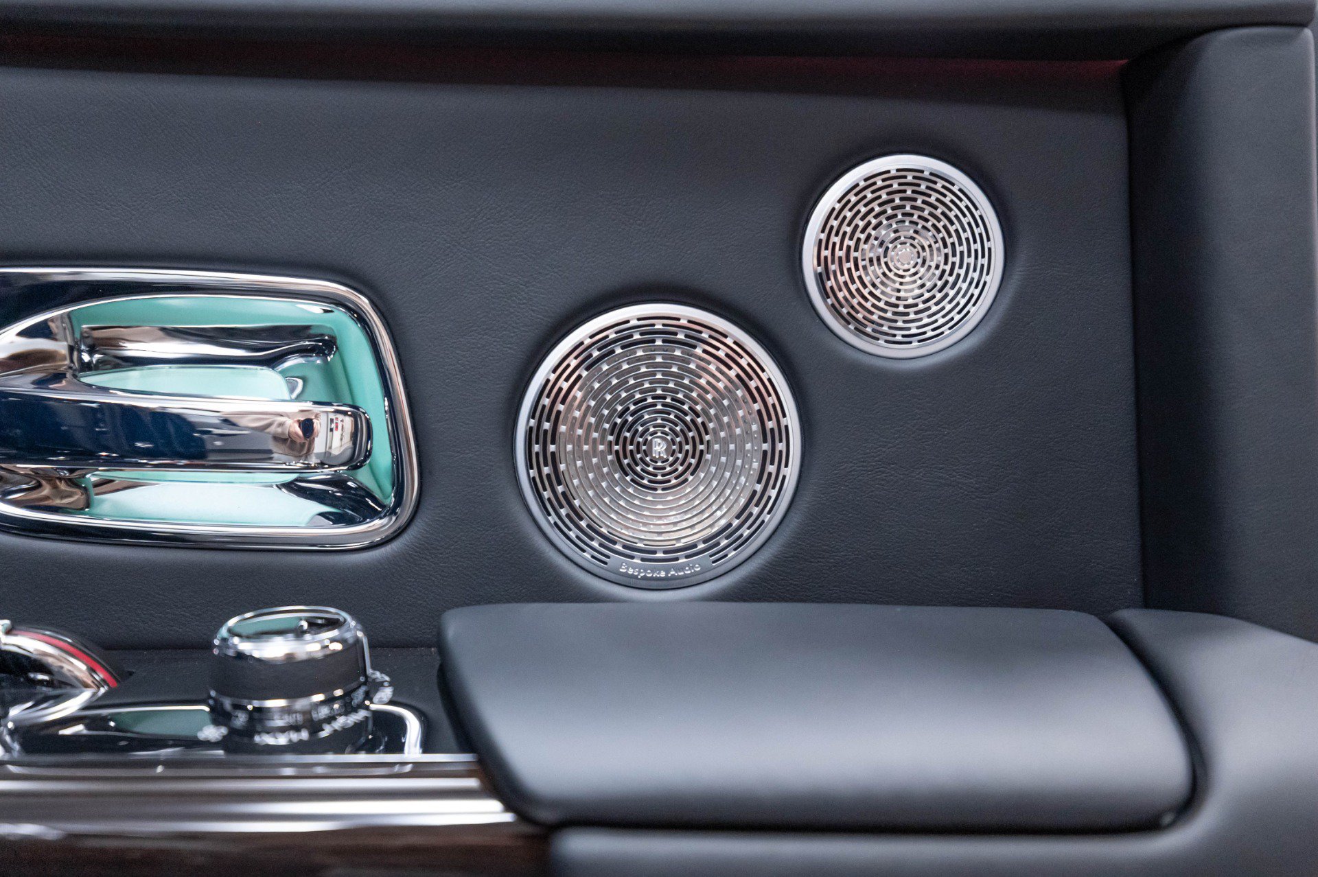 Used 2024 Rolls-Royce Phantom Sedan w/ The Phantom Package RWD image 24