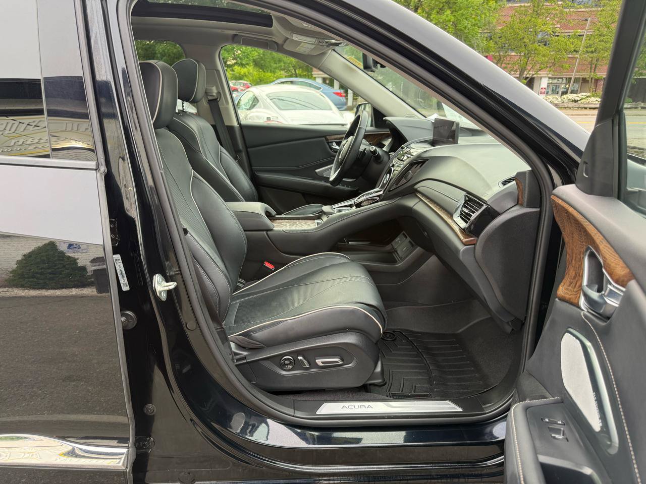 Used 2019 Acura RDX w/ Advance Package AWD/4WD image 26