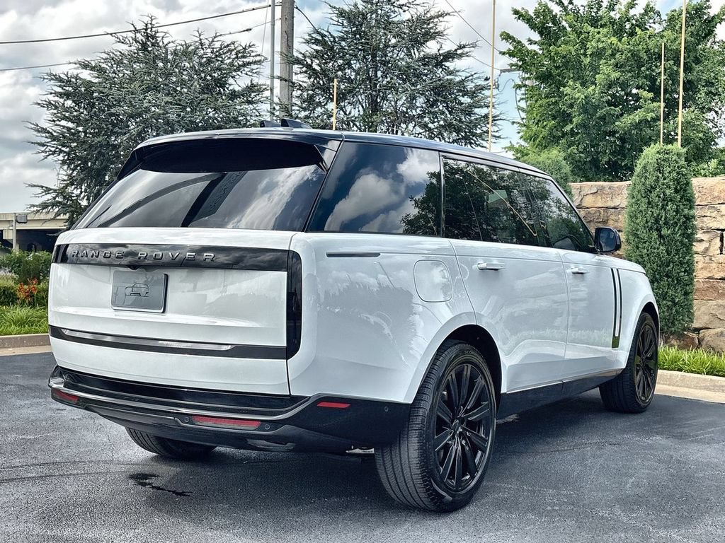 New 2026 Land Rover Range Rover Long Wheelbase SE AWD/4WD image 5