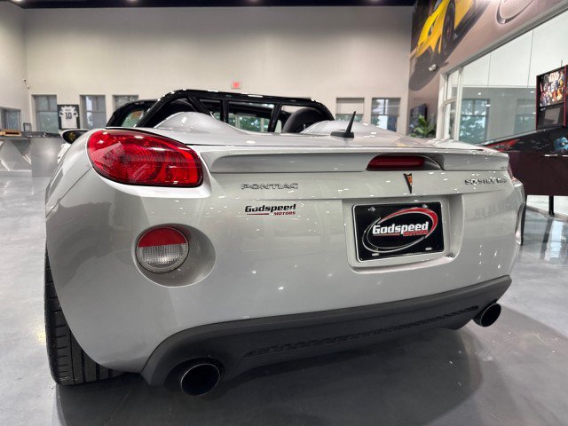 Used 2009 Pontiac Solstice GXP w/ Premium Package RWD image 39