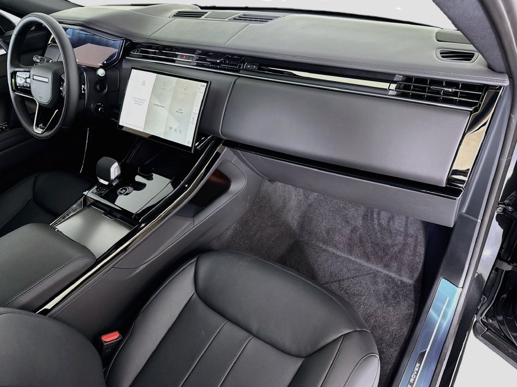New 2026 Land Rover Range Rover Sport Dynamic SE AWD/4WD image 19