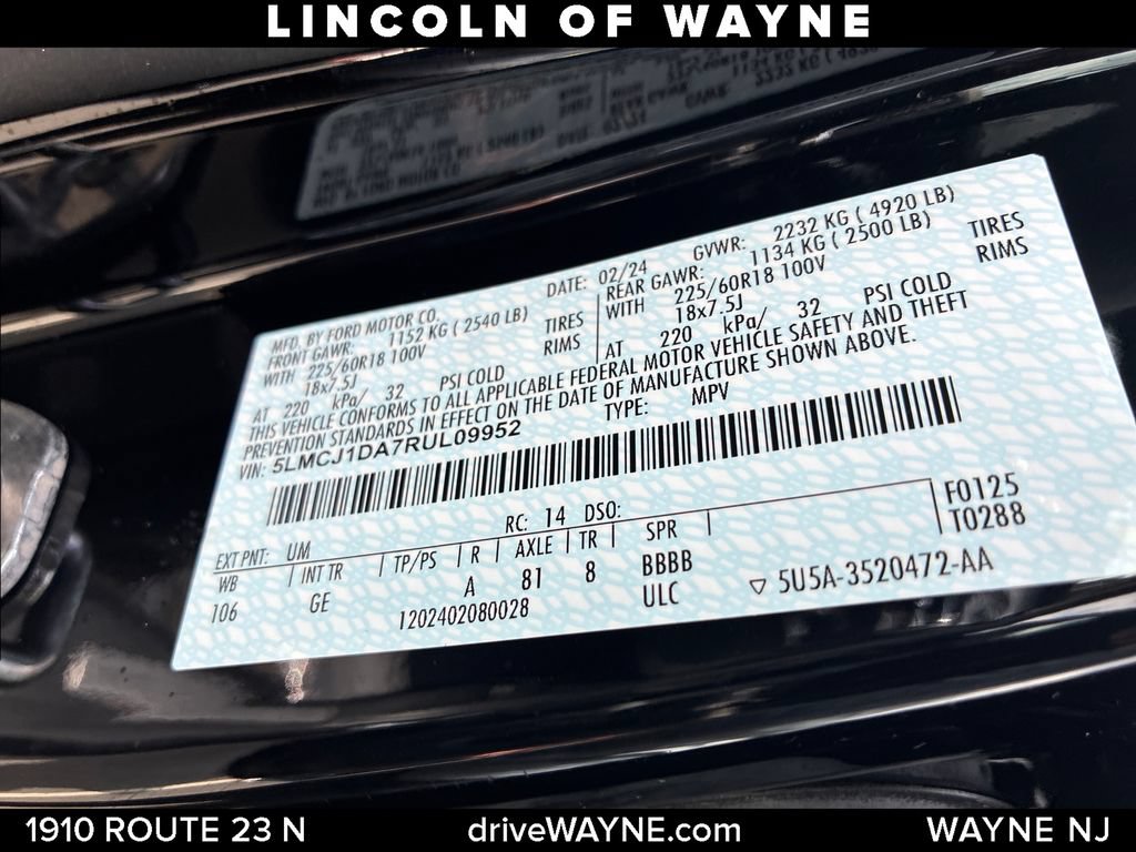 Certified 2024 Lincoln Corsair AWD w/ Equipment Group 101A image 29