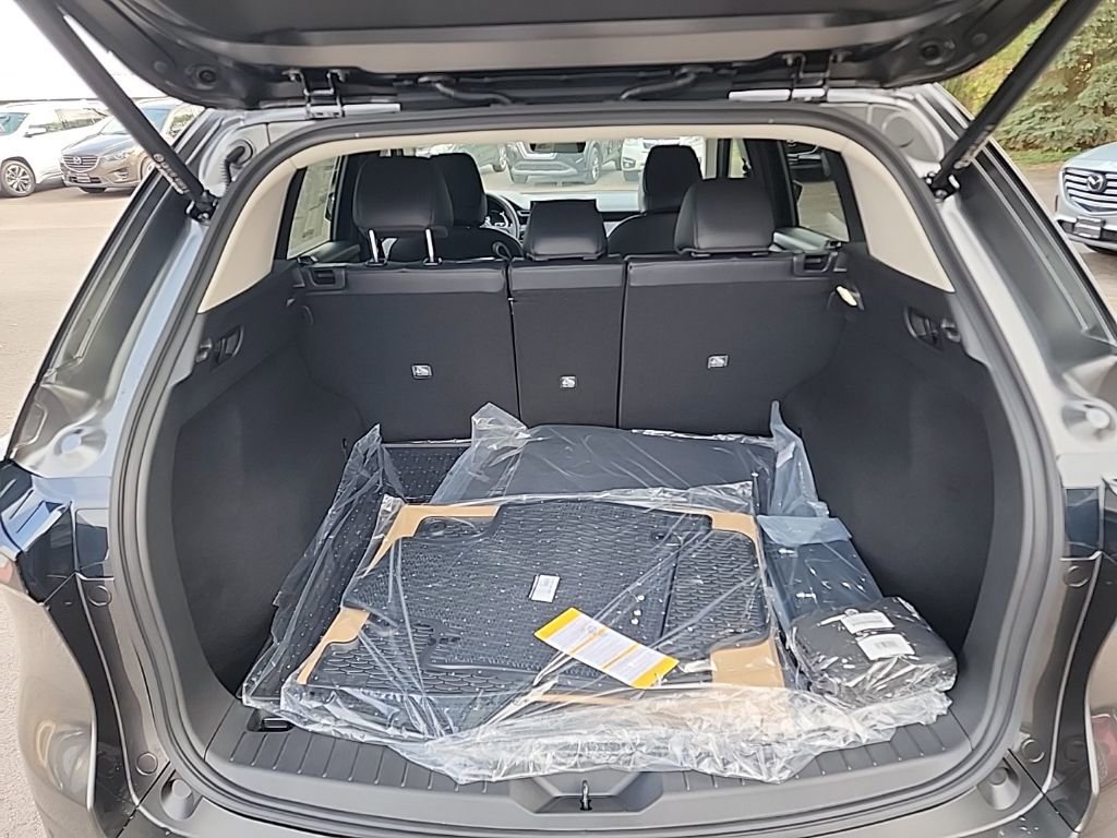 New 2026 MAZDA CX-5 Preferred image 11