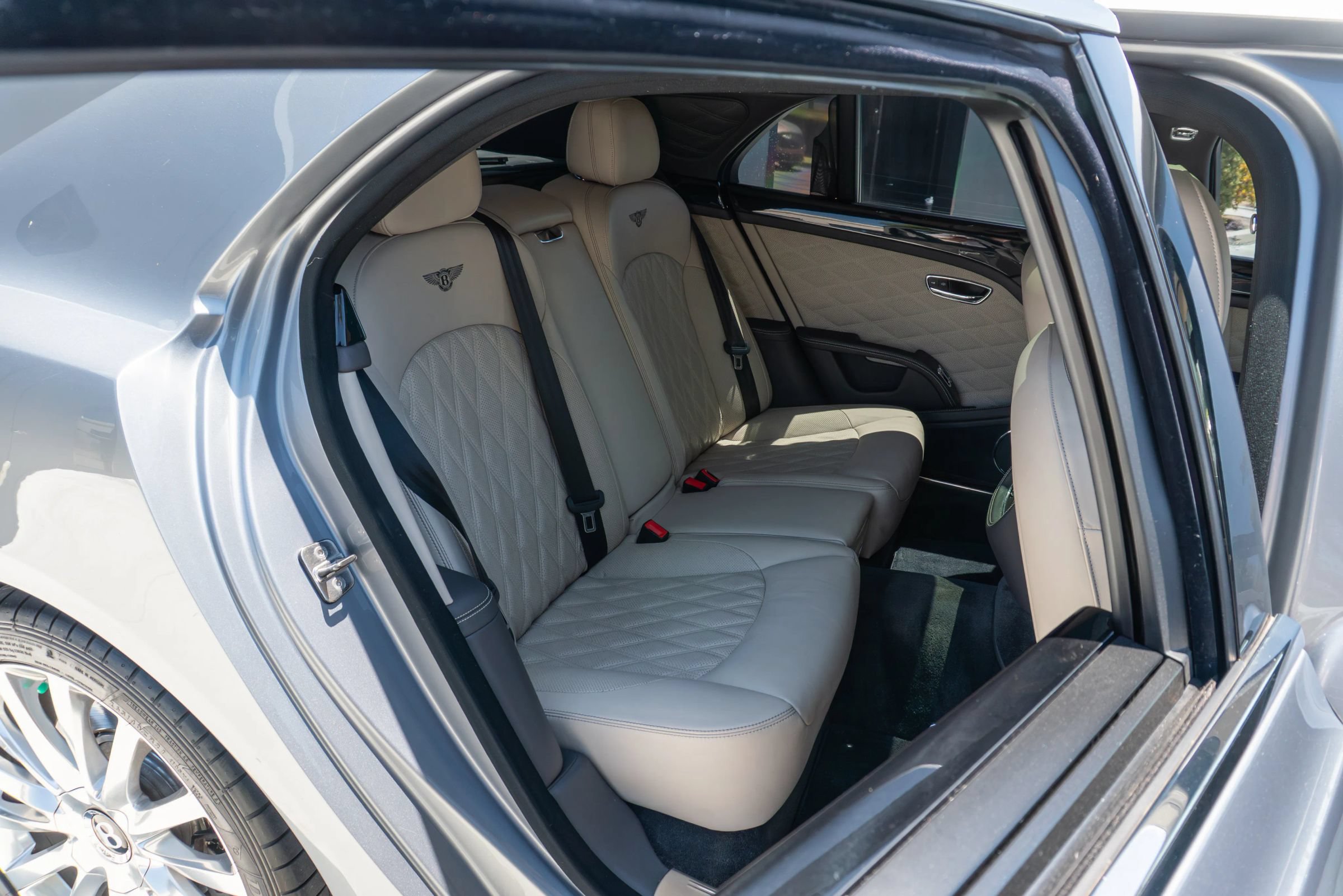 Used 2020 Bentley Mulsanne RWD image 14