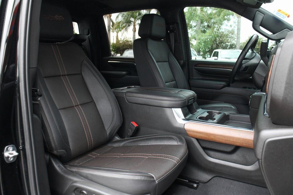 Used 2024 Chevrolet Silverado 2500 High Country w/ Technology Package image 41