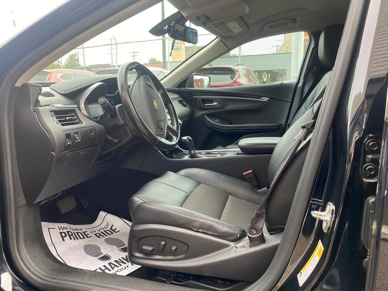 Used 2017 Chevrolet Impala LT image 10