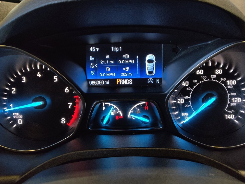 Used 2018 Ford Escape Titanium w/ Ford Safe & Smart Package image 23