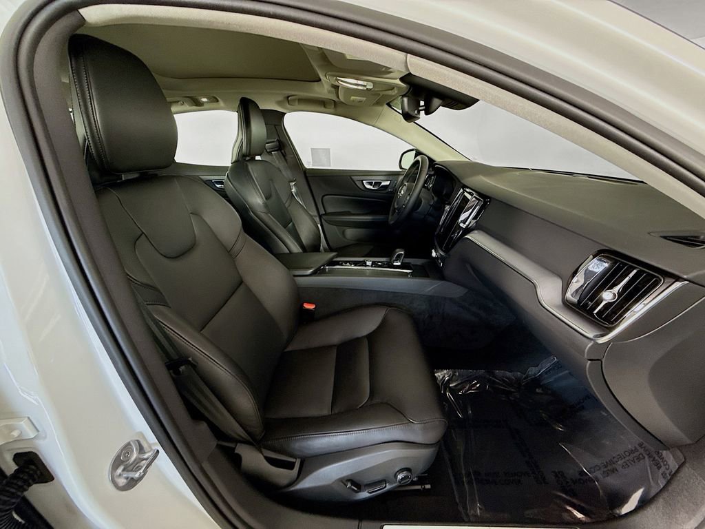 Certified 2023 Volvo S60 B5 Core w/ Climate Package image 28