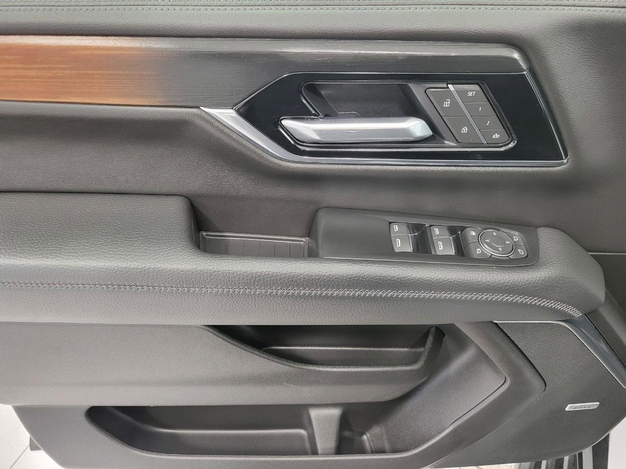 Certified 2025 GMC Yukon XL Denali image 29